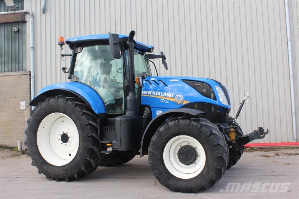 New Holland T7.210 Tractoren