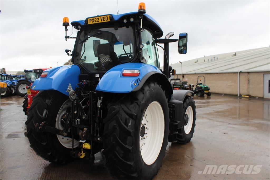 New Holland T7.210 Tractoren
