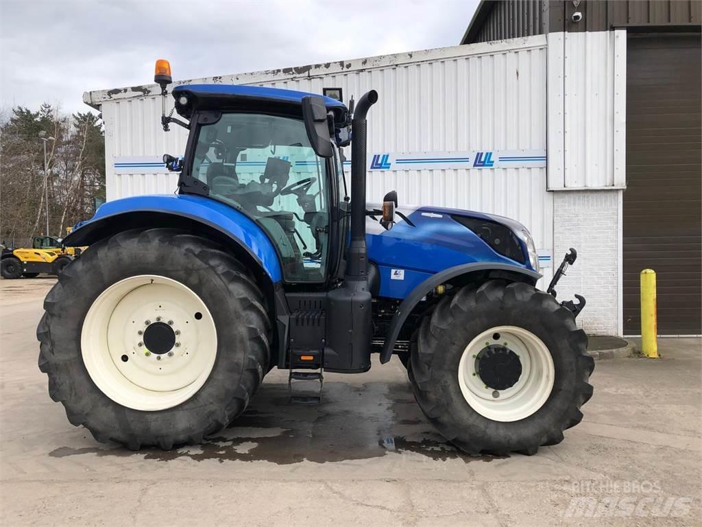 New Holland T7.245 Tractoren