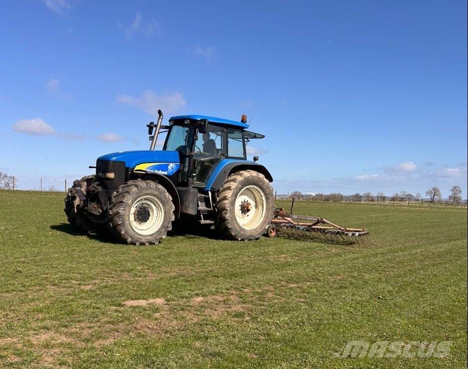 New Holland TM175 Tractoren