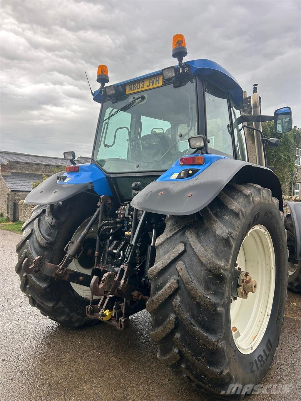 New Holland TM175 Tractoren