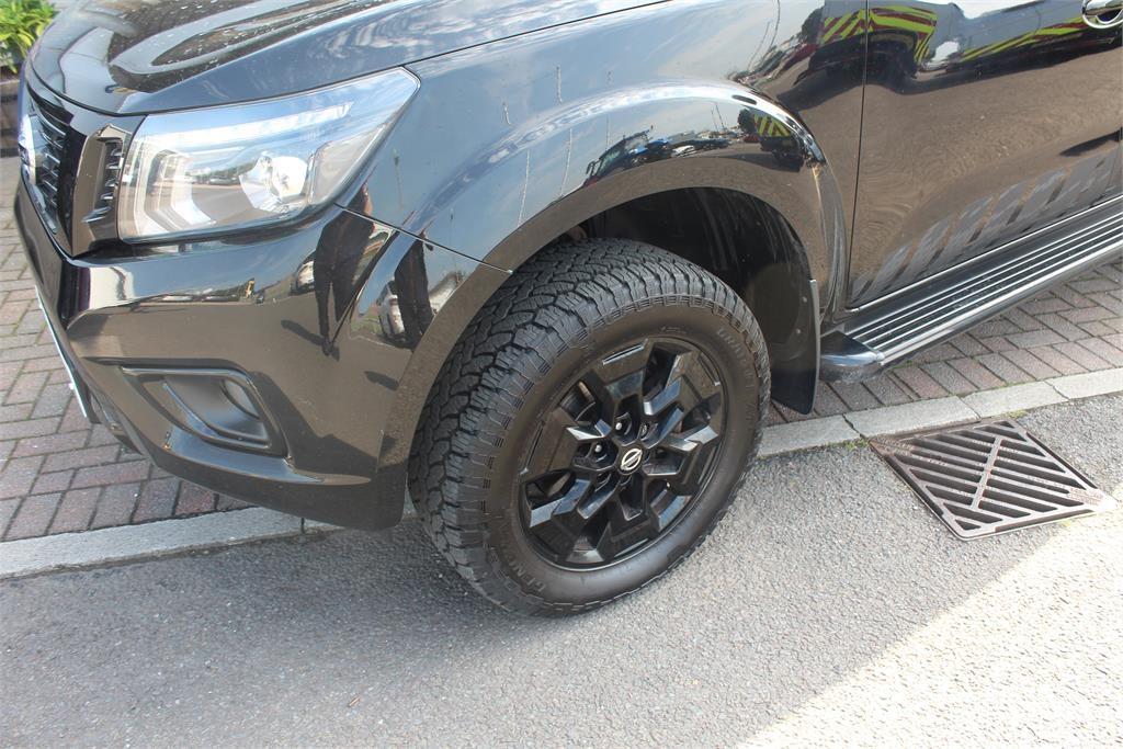 Nissan Navara Bestelwagens met open laadbak