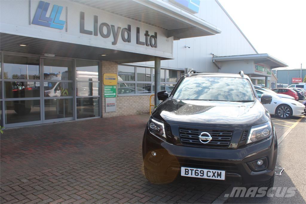 Nissan Navara Bestelwagens met open laadbak