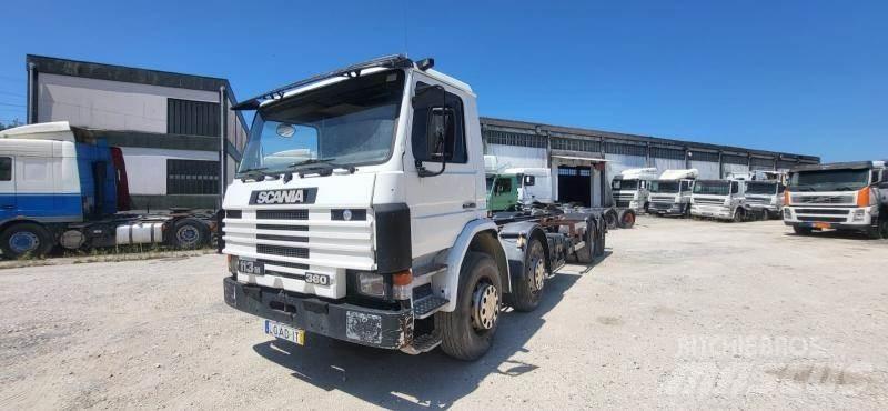 Scania 113M 360 Chassis met cabine