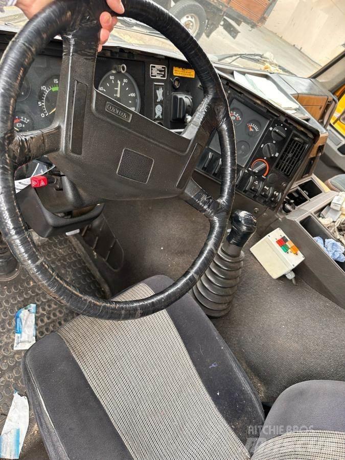 Volvo FL7 Vuilniswagens