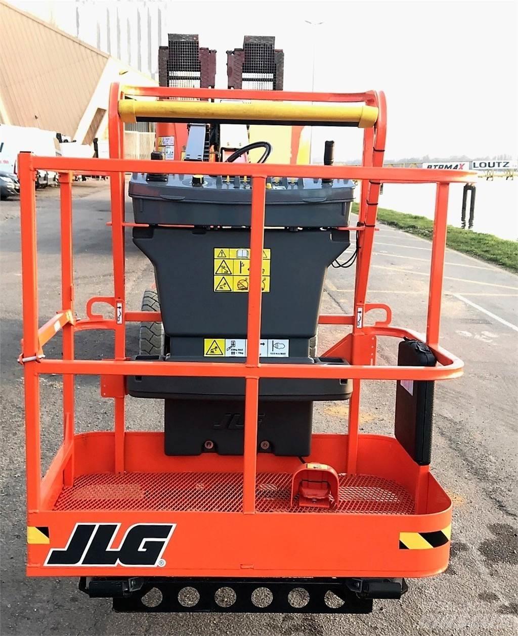 JLG E300AJ Andere liften en hoogwerkers