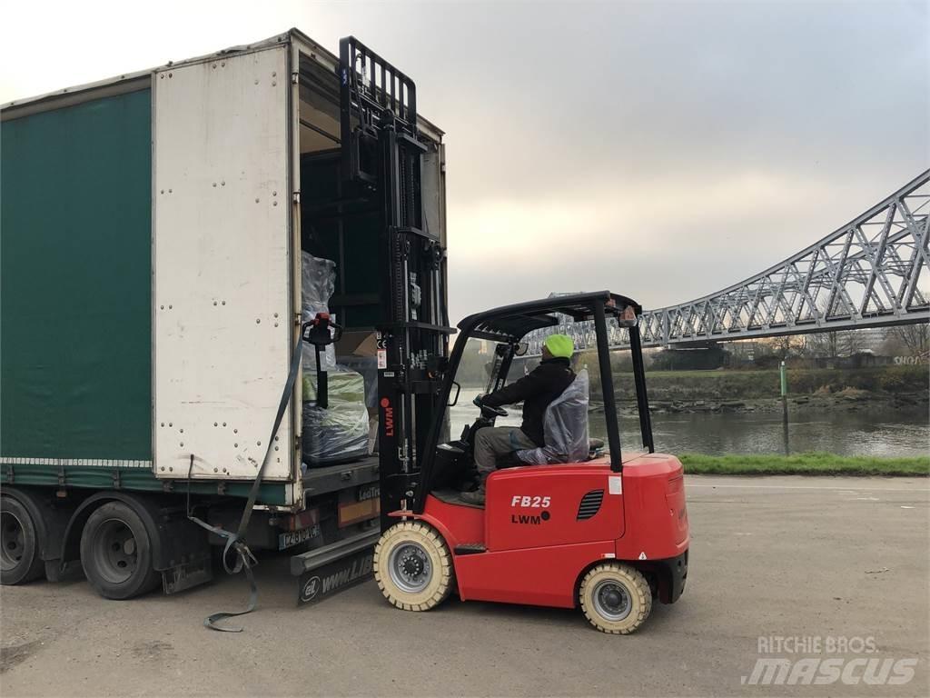  LWM FB25 Heftrucks overige
