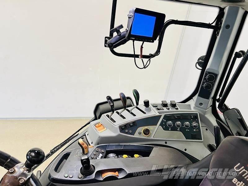 Valtra T174 Tractoren