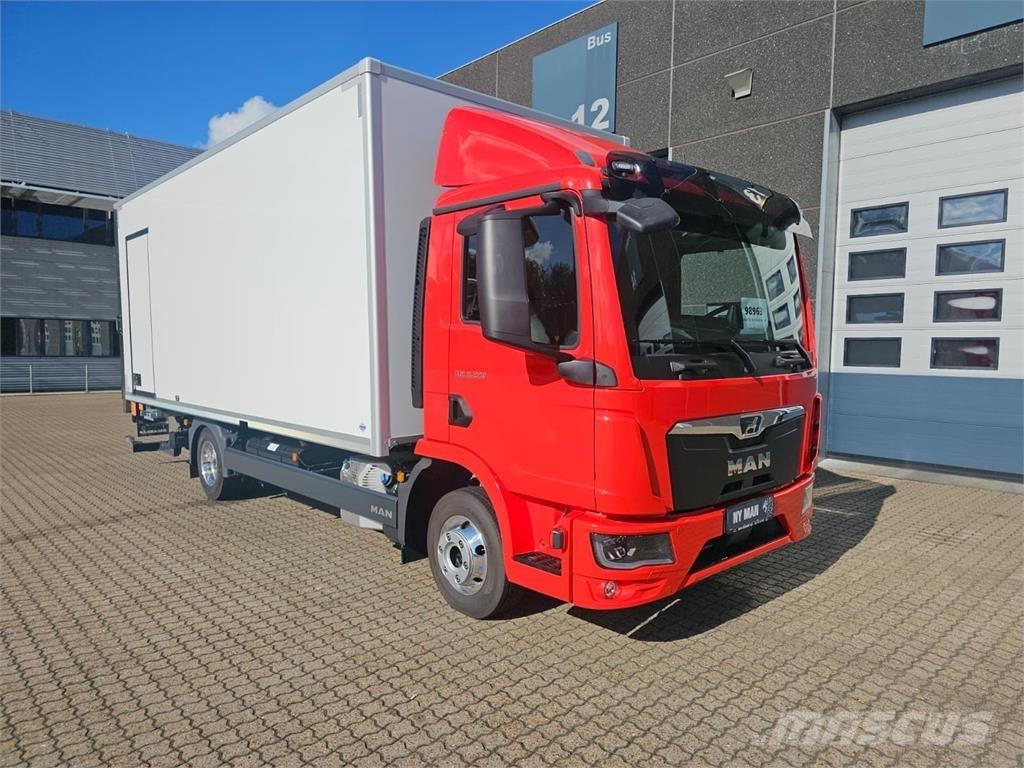 MAN TGL 8.220 Bakwagens met gesloten opbouw