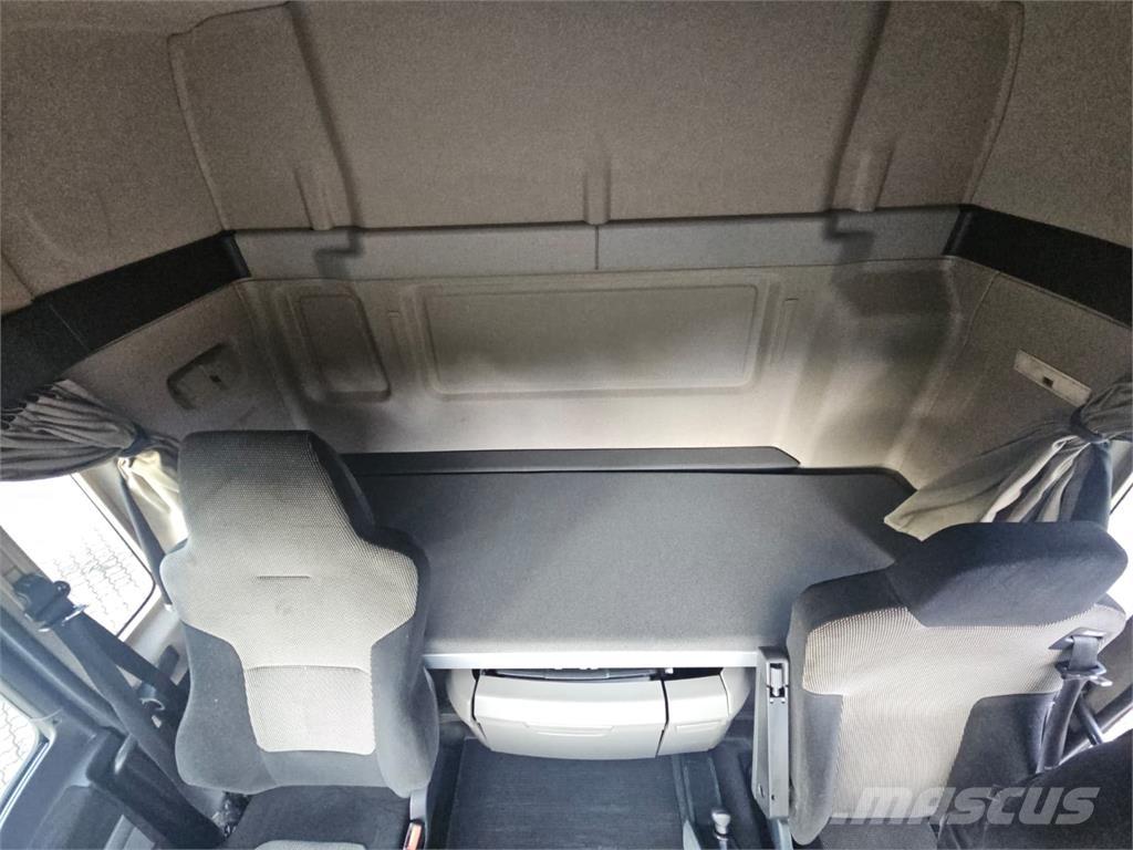 MAN TGM 15.290 Bakwagens met gesloten opbouw