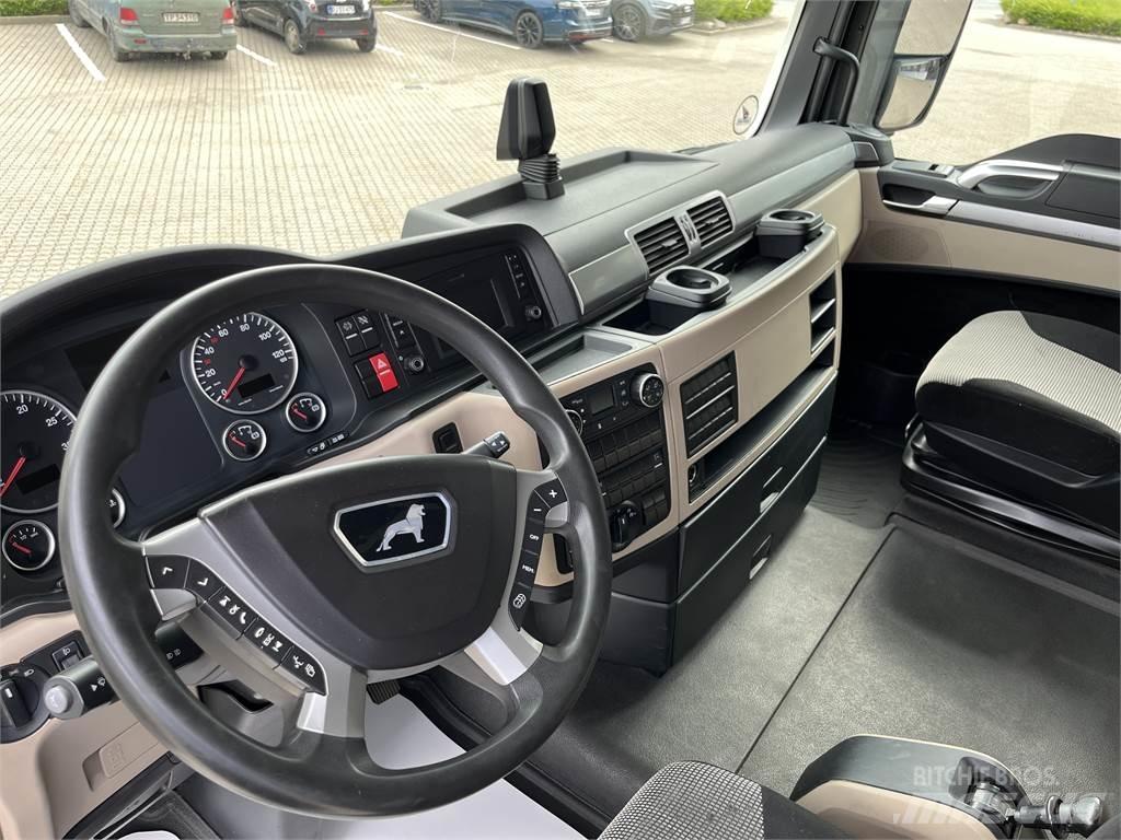 MAN TGX 26.470 6x2-2 Trekkers