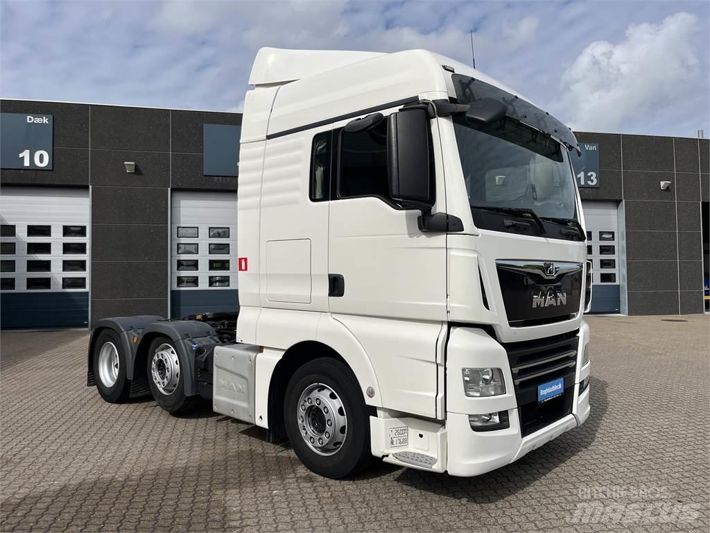 MAN TGX 26.470 6x2-2 Trekkers
