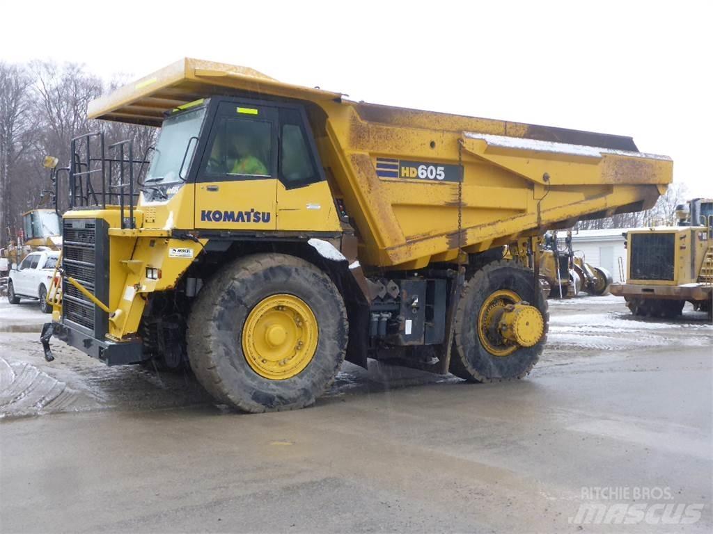 Komatsu HD605-7 Starre dumptrucks