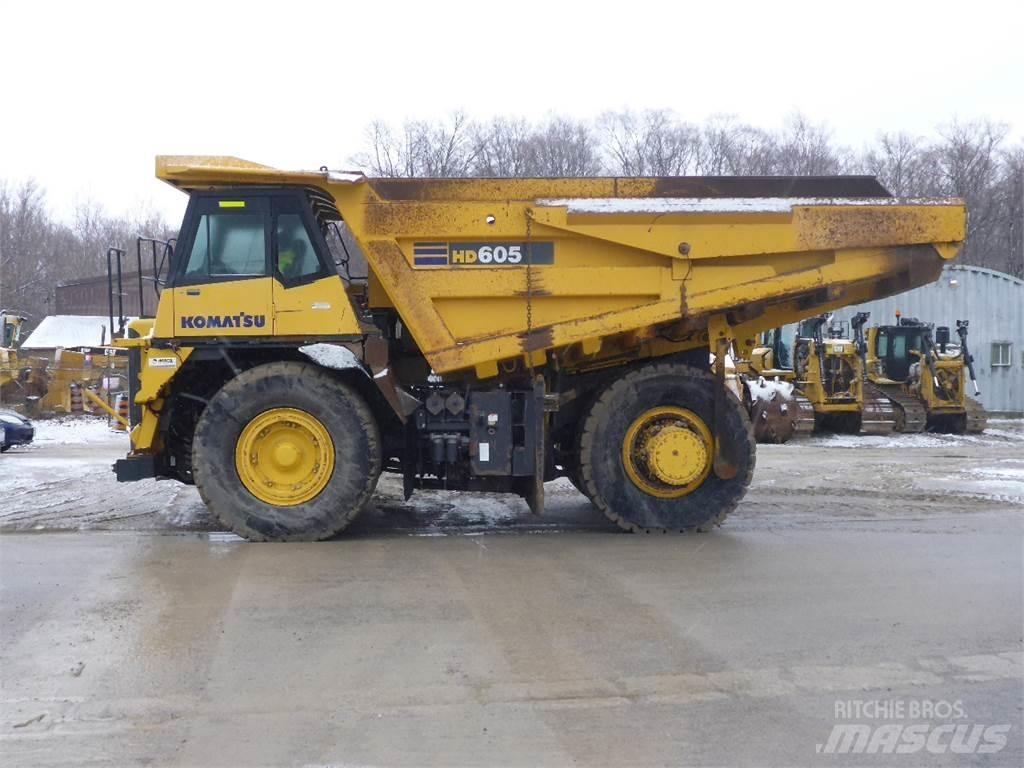 Komatsu HD605-7 Starre dumptrucks