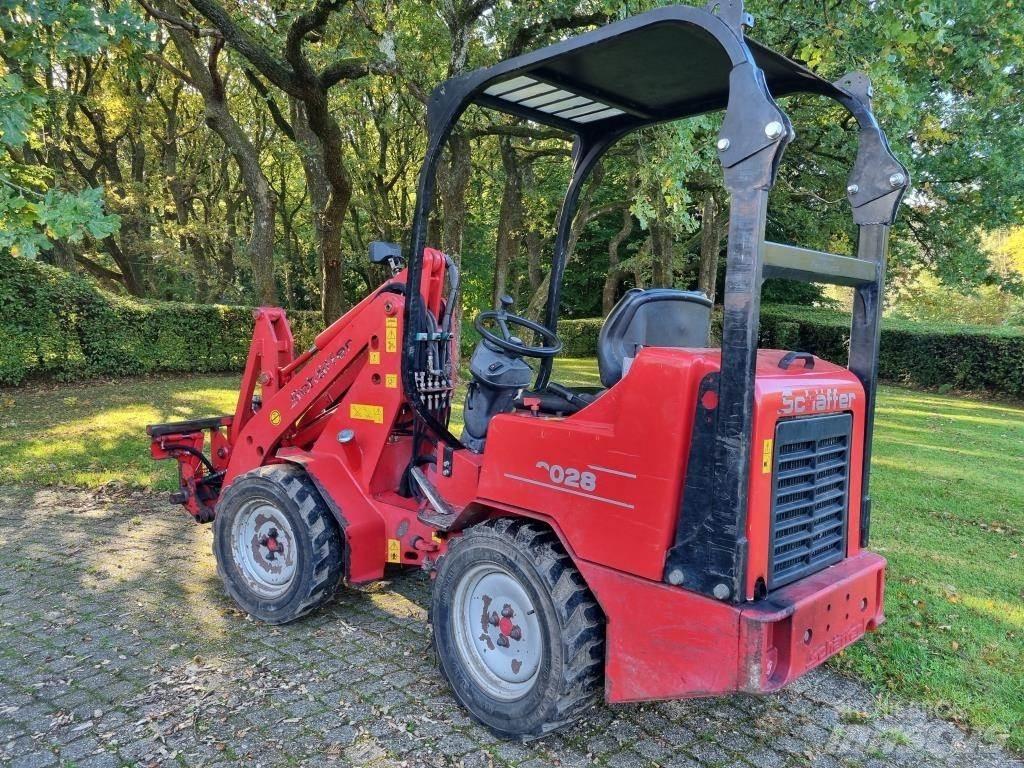 Schäffer 2028 Miniladers