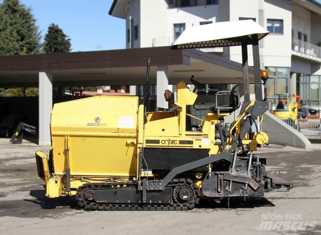 Antec PT2600 Asfaltafwerkmachines