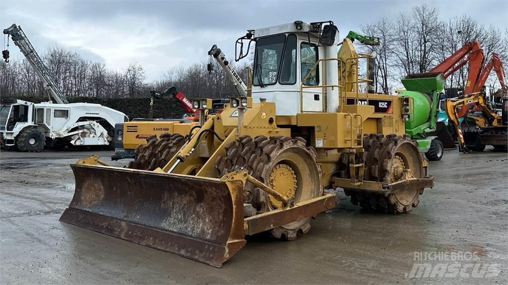 CAT 825C Rupsdozers