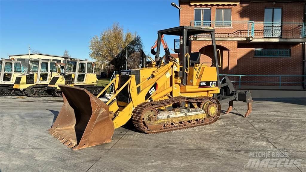 CAT 935C Wielladers