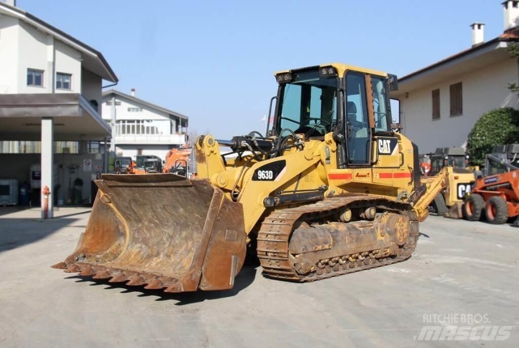 CAT 963D Wielladers