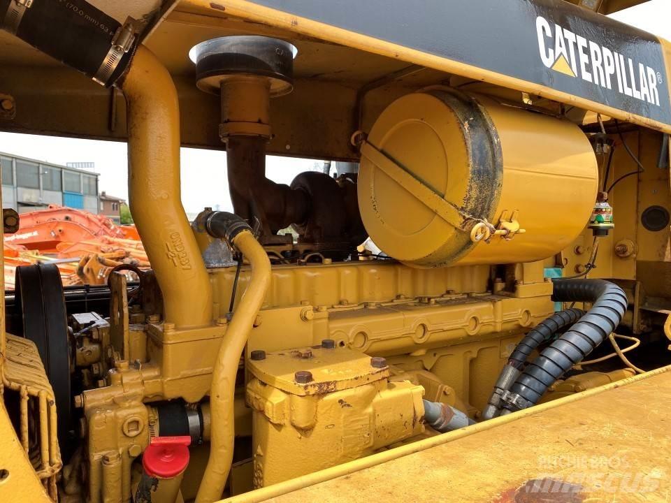 CAT D6D Pijpleidingapparatuur