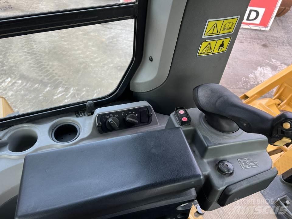 CAT D7E Rupsdozers