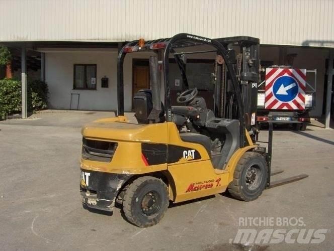 CAT DP30N Diesel heftrucks
