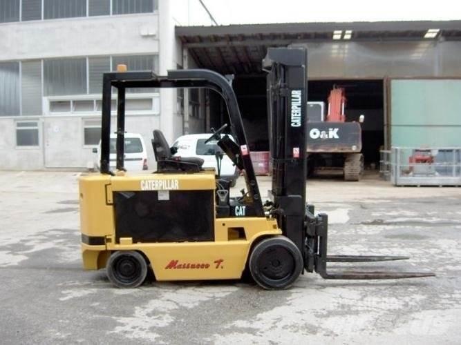 CAT M100D Elektrische heftrucks