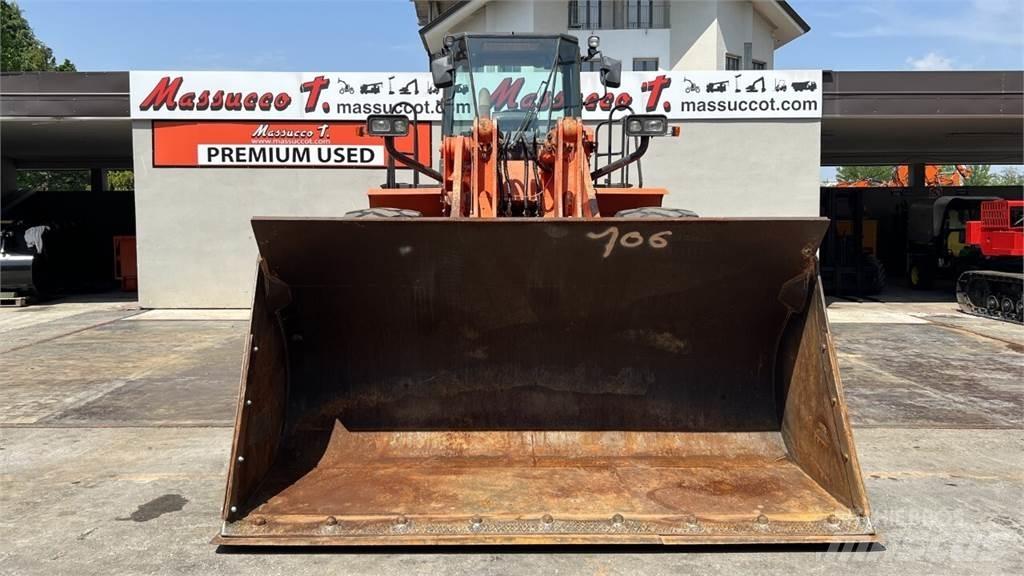 Hitachi ZW330 Wielladers