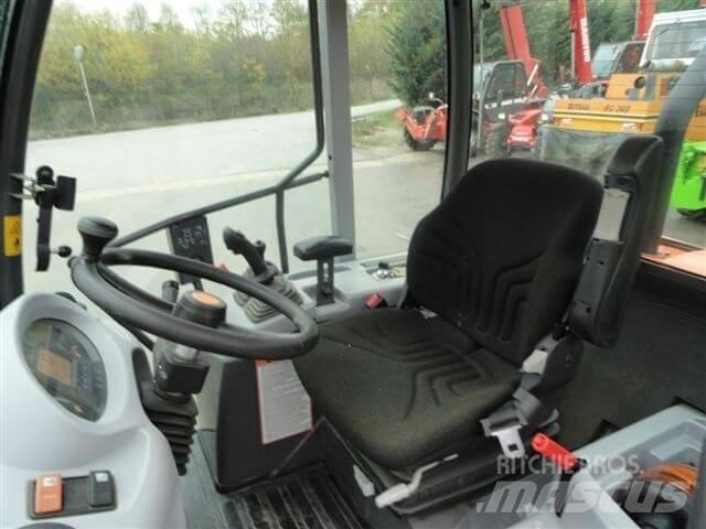 Hitachi ZW65 Wielladers