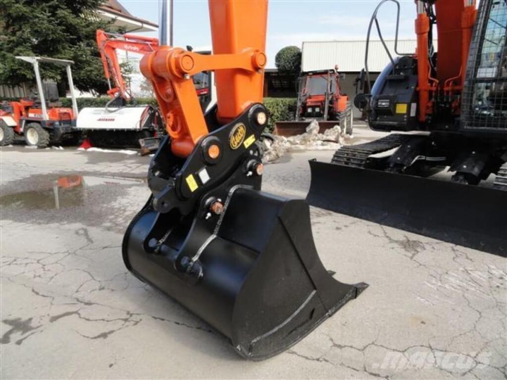 Hitachi ZX135 US-6 Graafmachines voor de bosbouw