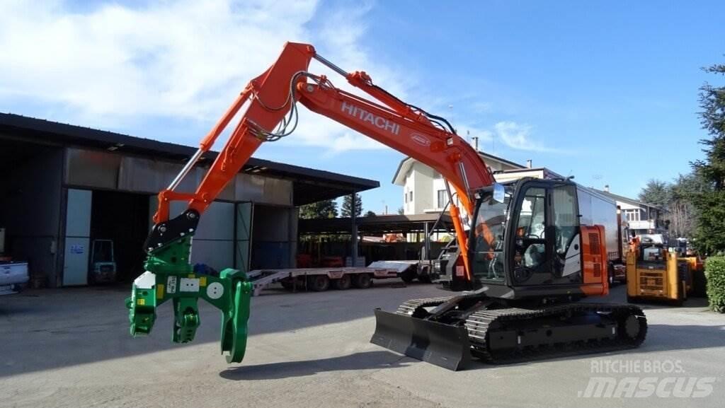 Hitachi ZX135US-6 Graafmachines voor de bosbouw