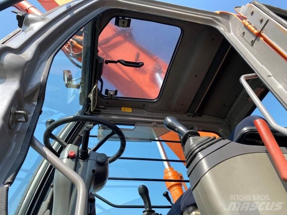 Hitachi ZX210MH Wielgraafmachines