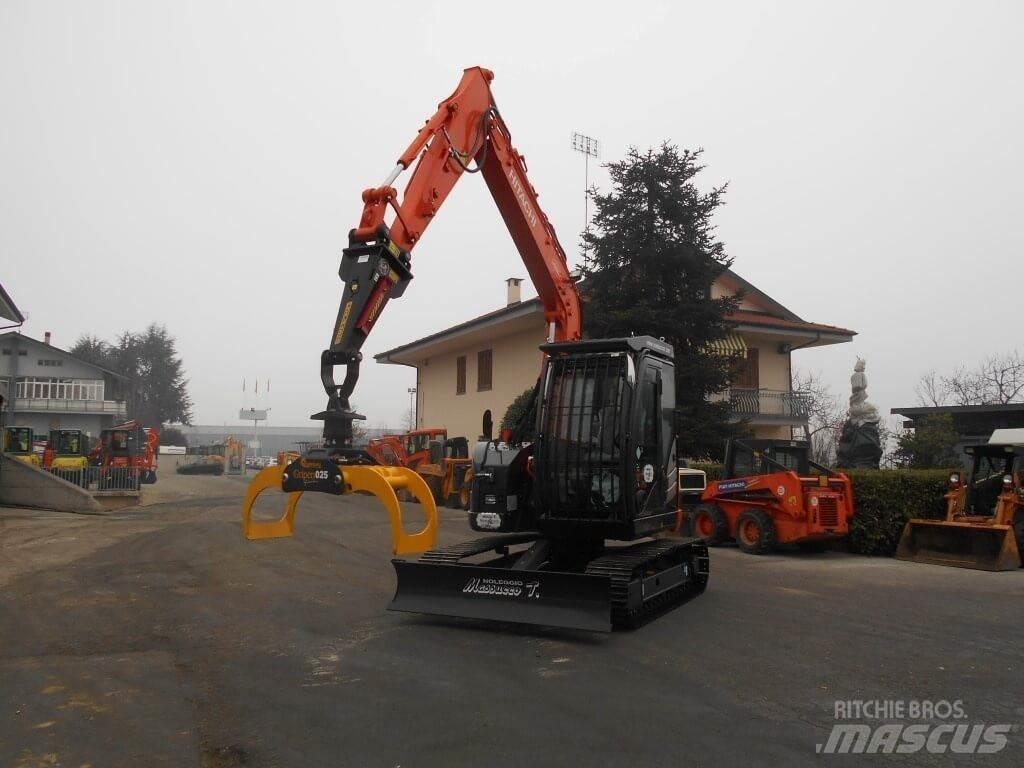 Hitachi ZX85US-5A Graafmachines voor de bosbouw