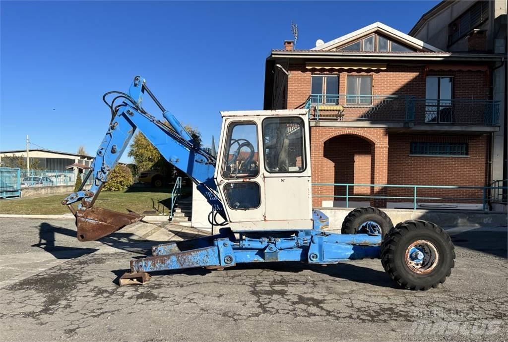  Kamo 3CX Graafmachines voor de bosbouw