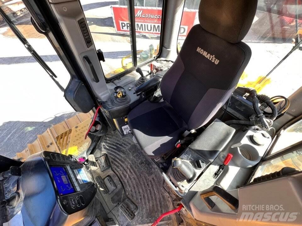 Komatsu D65 Rupsdozers
