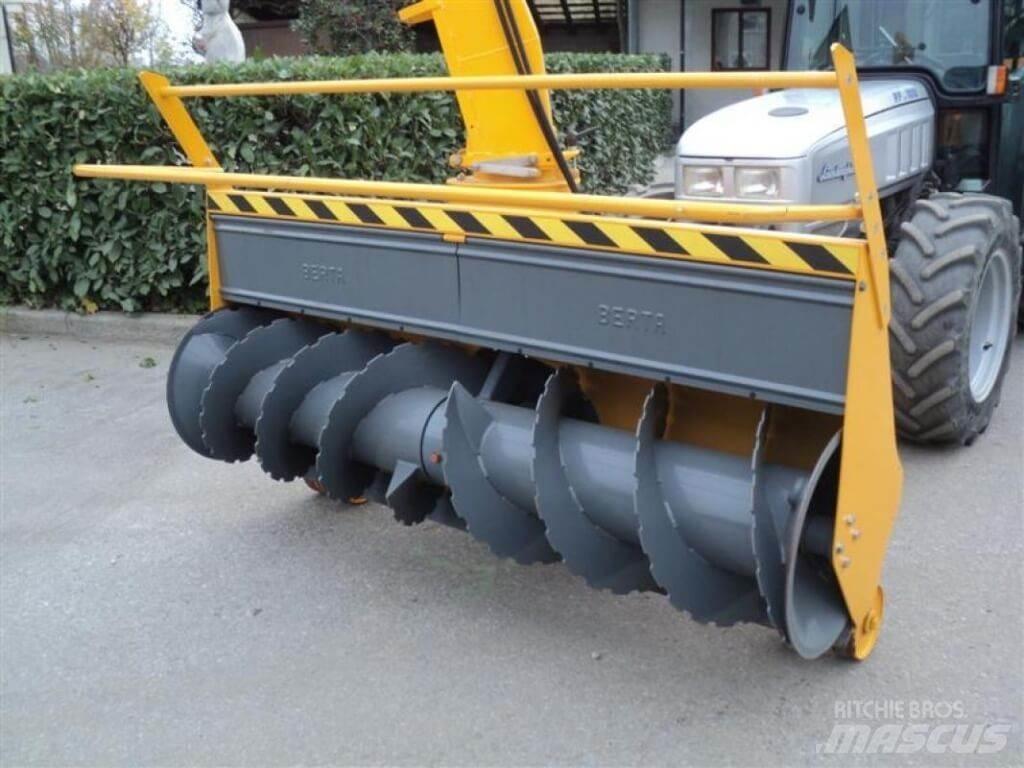 Lamborghini RF100 Sneeuwschuivers en -ploegen