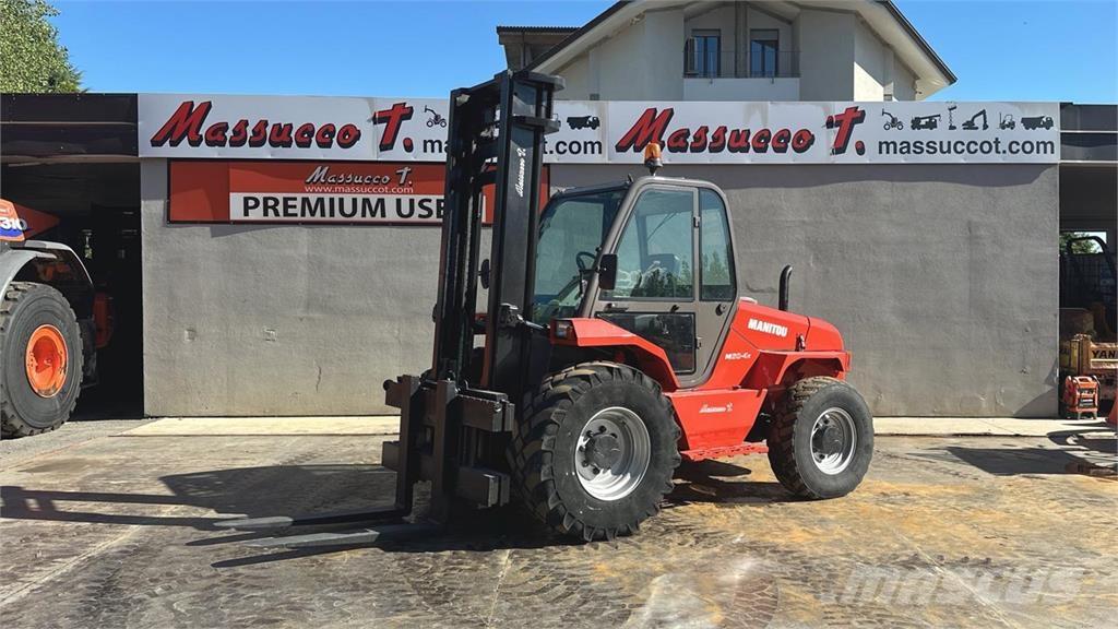 Manitou M50-4 4x4 Vorkheftruck voor zwaar terrein