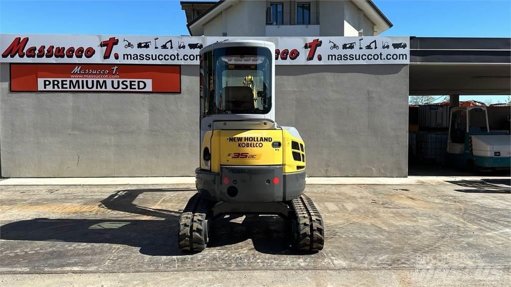 New Holland E 35.2 C Minigraafmachines < 7t