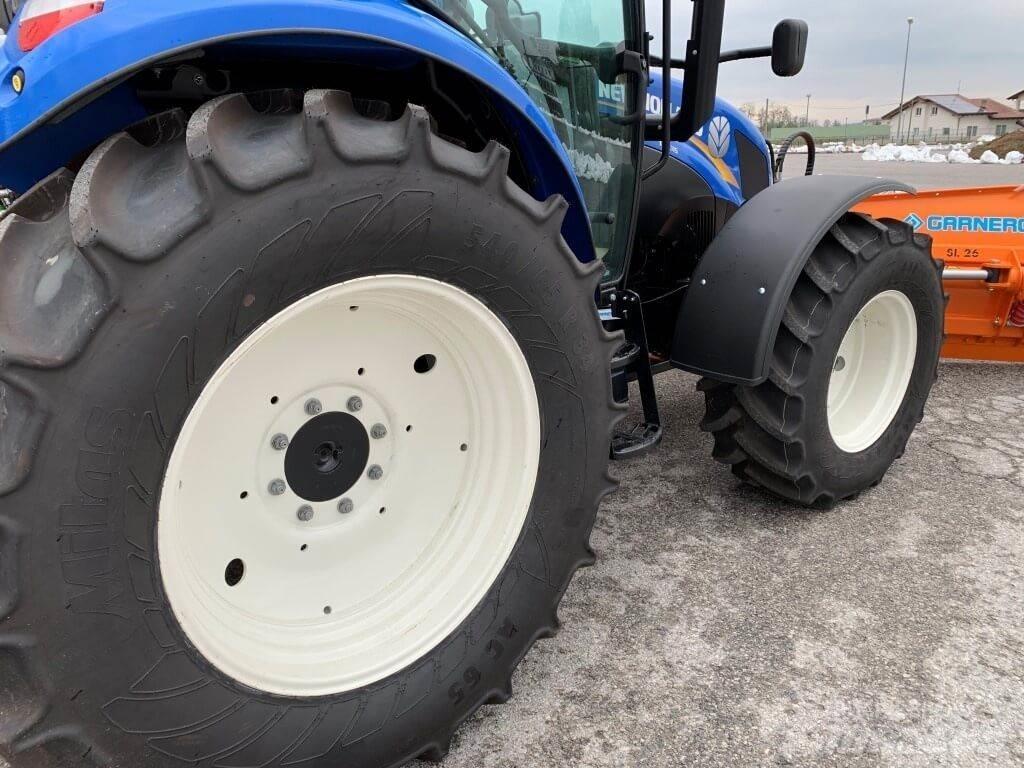 New Holland T5.115 Sneeuwschuivers en -ploegen