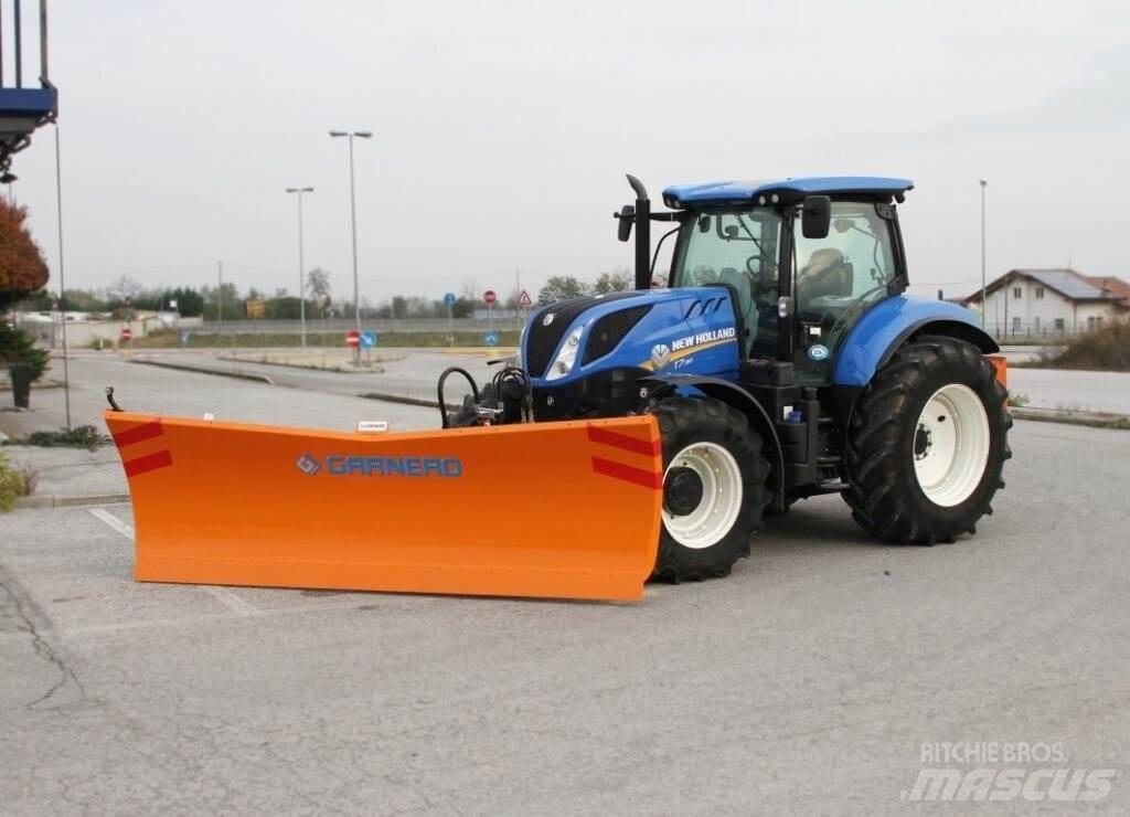 New Holland T7.190 Sneeuwschuivers en -ploegen