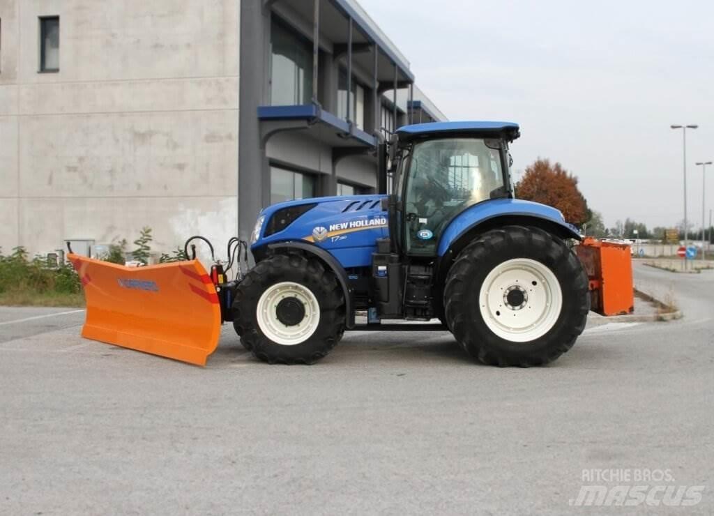 New Holland T7.190 Sneeuwschuivers en -ploegen