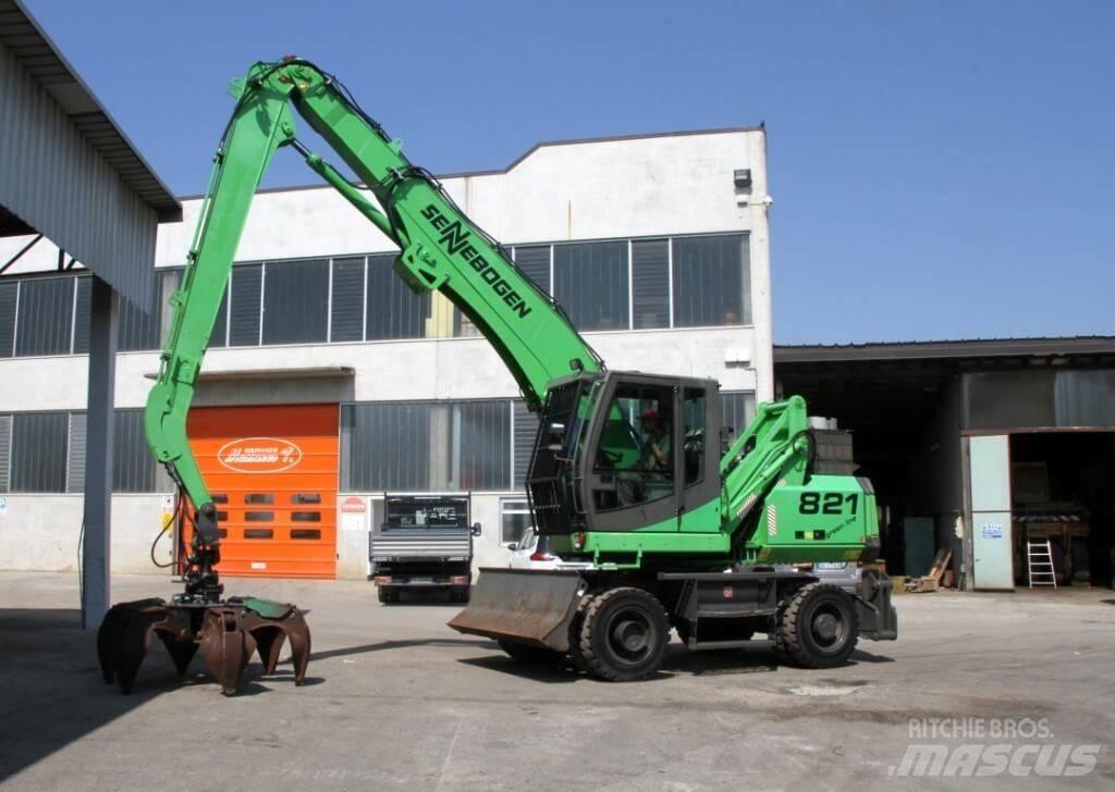 Sennebogen 821 Wielgraafmachines
