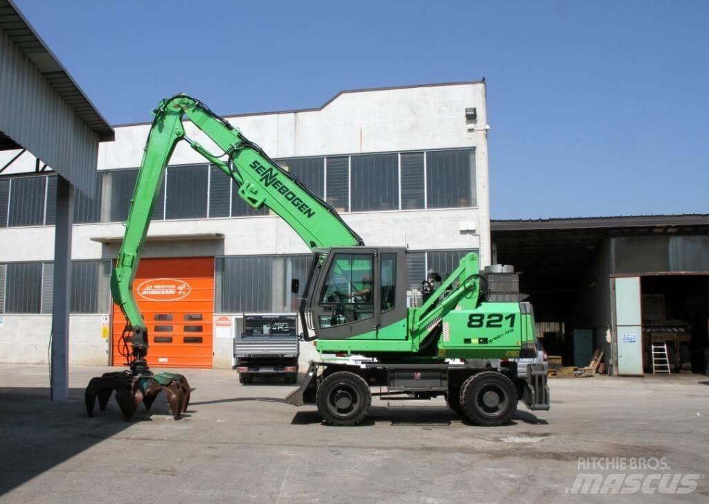 Sennebogen 821 Wielgraafmachines