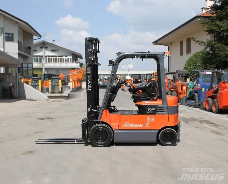 Toyota 7FBMF25 Elektrische heftrucks