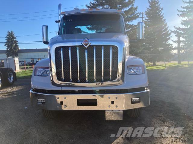 International HX Trekkers