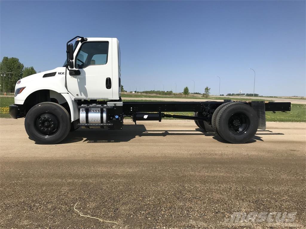 International MV Chassis met cabine