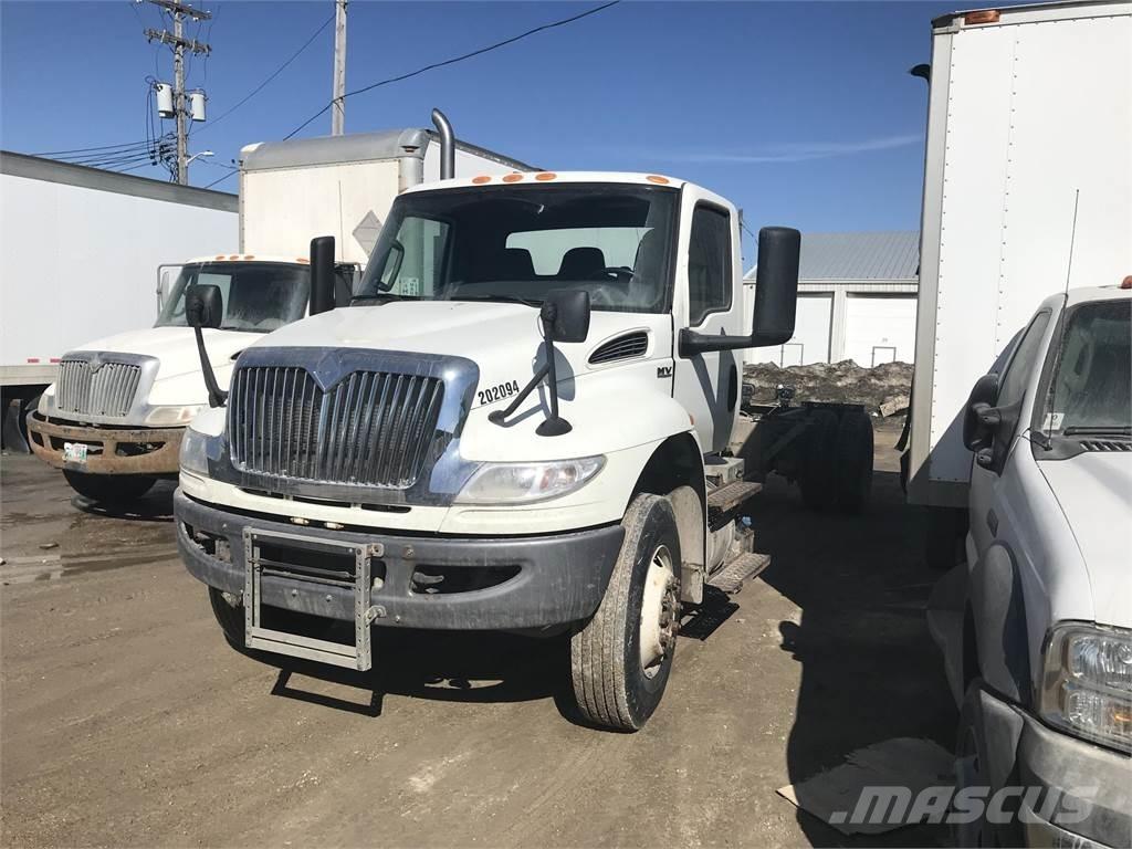 International MV Chassis met cabine