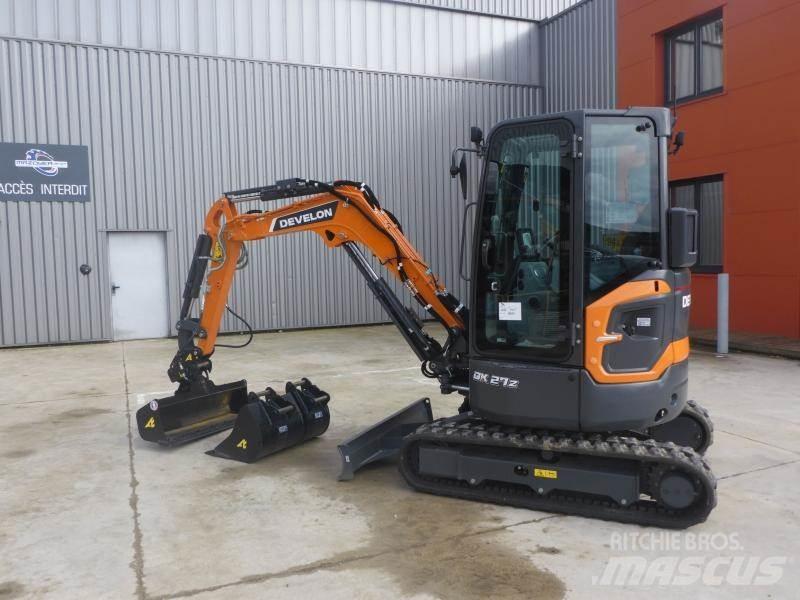 Develon DX27Z-7 Minigraafmachines < 7t