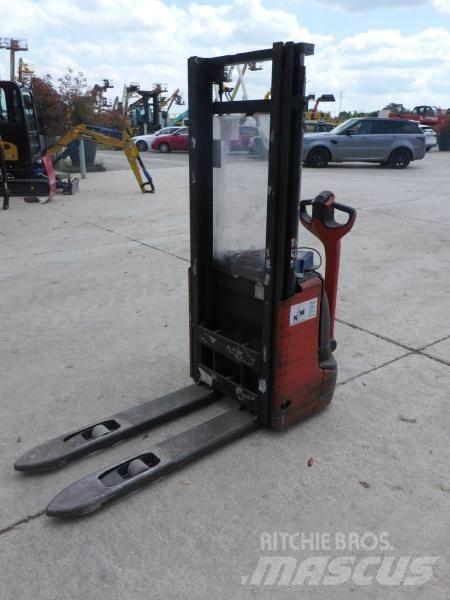 Fenwick L10 Stapelaar meeloop