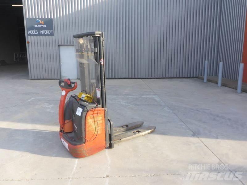 Fenwick L10 Stapelaar meeloop